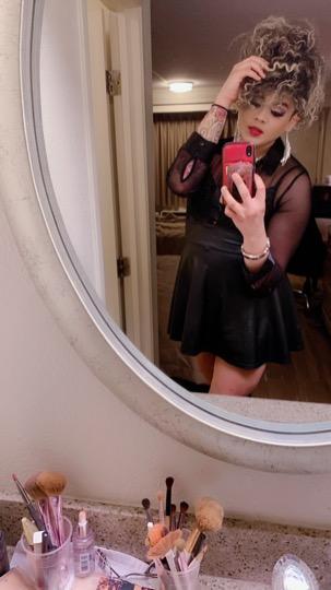 escort photo 2